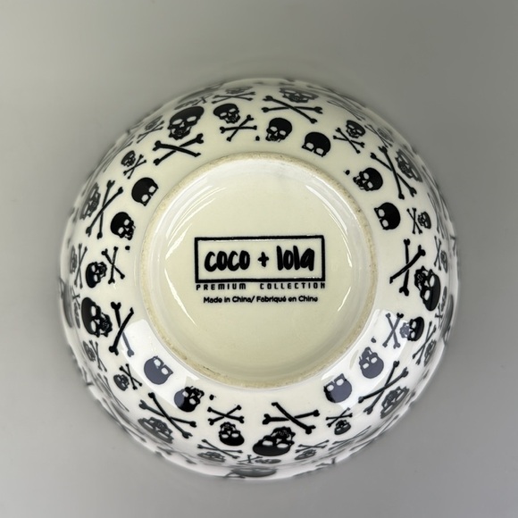 Black and White coco + Lola 
Ceramic Art Bowl with Skull Design - Picture 6 of 7